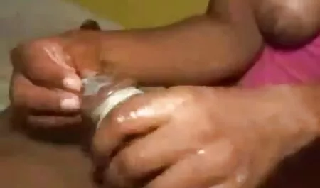 Một mái tóc màu xám đồi trụy, một cô gái phím sex nhat ban trong phòng tắm