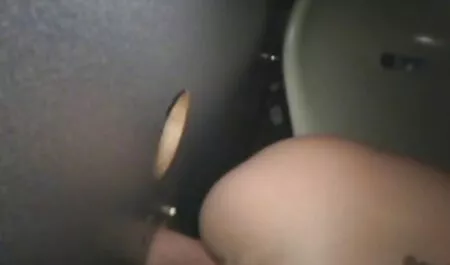 Cô gái tóc sex nhật bản mới vàng bị trói thủ dâm
