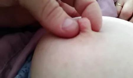 Trẻ Alisochka với sex moi nhat ban vú