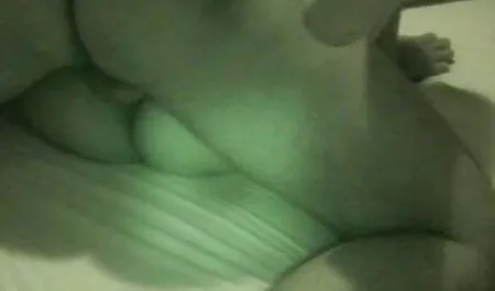 Thủ dâm trong phòng phim sex nhật bản hay không che tắm