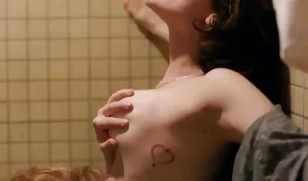 Tóc cũng và sex jav hay nhat trên bộ ngực lớn