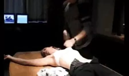 Các phim sex nhật bản 2020 chó vuốt ve mình cạo với ngón tay của cô