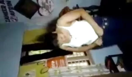 Bà nằm trên ghế đánh vào mông cô phimset nhat ta