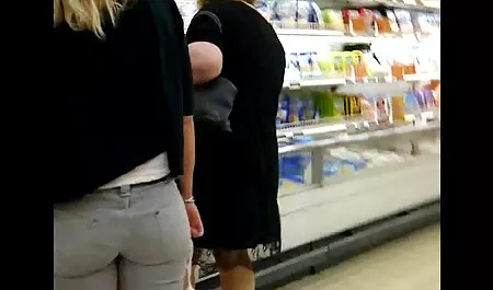 Đúc bắn trên chiếc phim sex nhat ban moi nhat ghế dài màu đỏ