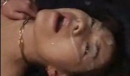Ngón tay sâu trong âm phim sex nhat ban mới nhất hộ của tôi